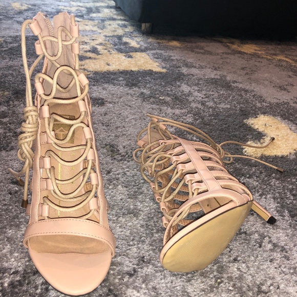 Nude lace up heels - Picture 4 of 4